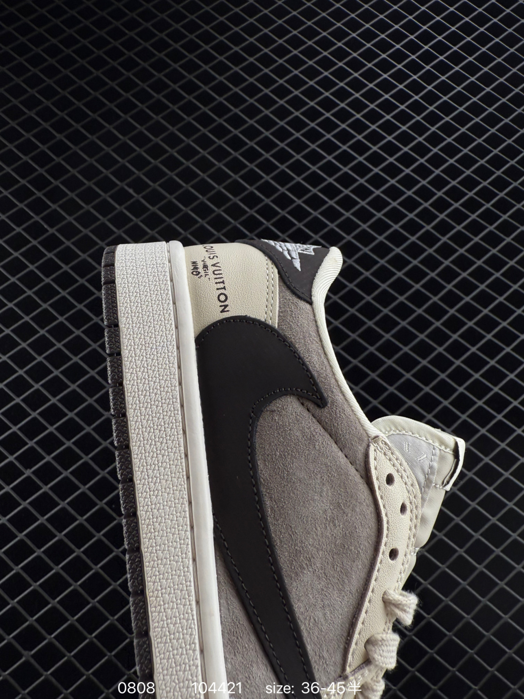 Travis Scott x Air Jordan 1 ” Reverse Mocha “